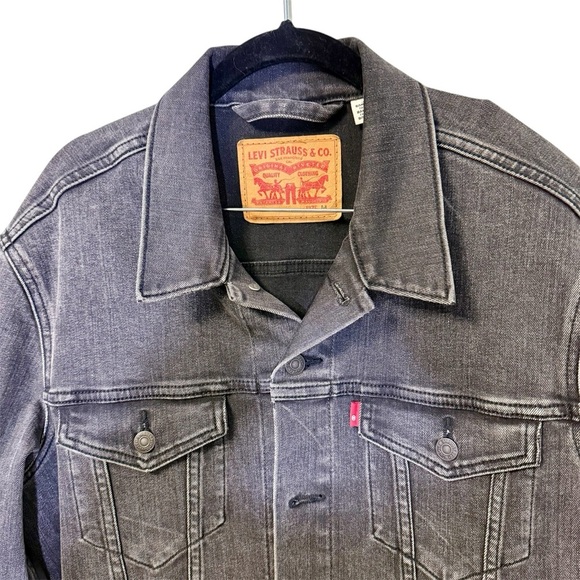 Levi's Men's Charcoal Denim Jacket - Picture 3 of 10